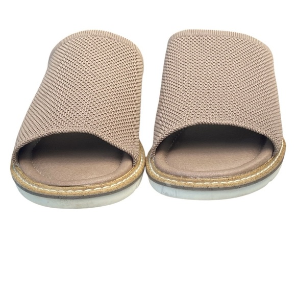 Kelly & Katie Ari Stretch Woven Upper Slide Sandal in Dune - Picture 2 of 8